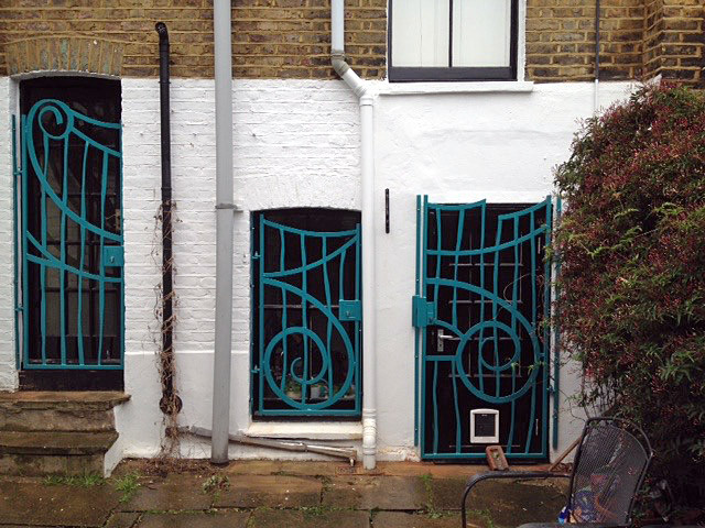 Feilden Road gate and fence SE24